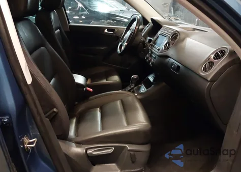 2017 Volkswagen Tiguan 2.0T Wolfsburg Edition from USA, damaged, VIN WVGRV7AX8HW500554